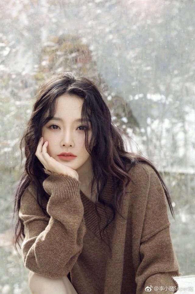 李小璐出轨pgone家,贾乃亮直播却说老婆做头发