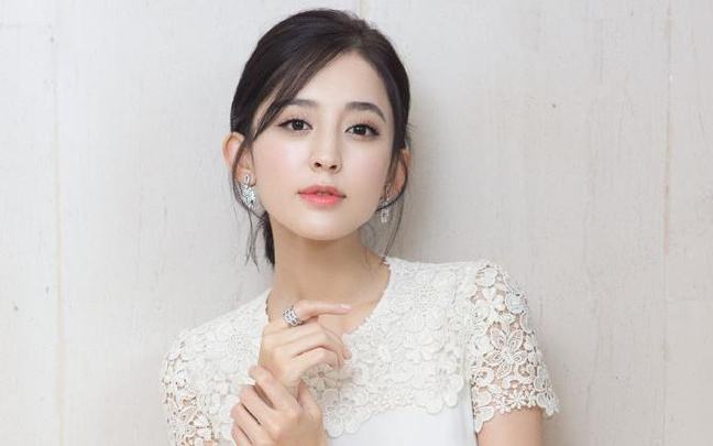 网评2018年中国最漂亮女明星,赵丽颖居然落榜