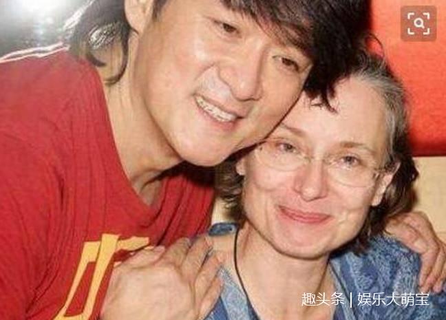 外国美女都容易老?刘烨和周华健的老婆看起来就像他们的妈妈