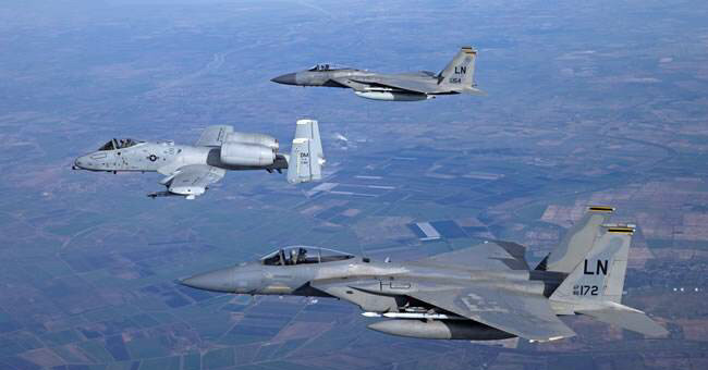 中国电磁轨道炮横空出世,大炮巨舰将取代航空