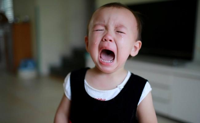 宝宝每天晚上哭个不停,宝妈变的心力交瘁却无