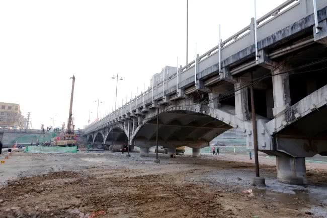 开年第一钻!荆河桥升级改造工程正式破土动工
