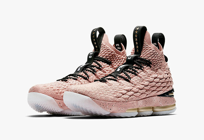 骚气十足!詹姆斯全明星战靴 LeBron 15 All-St