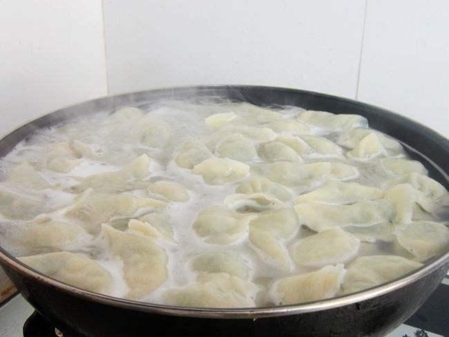 3个煮饺子小技巧,冷水还是沸水下锅