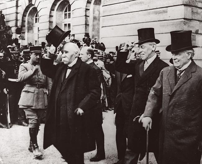 一战后法国主张严惩德国, 为何遭到英美两国极