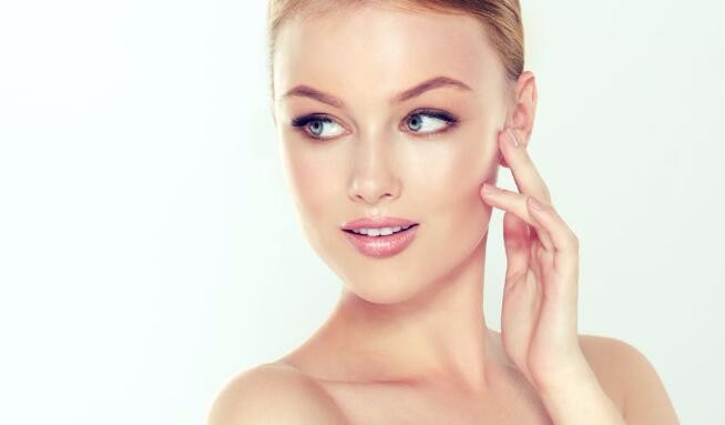 学生脸上长斑怎么调理