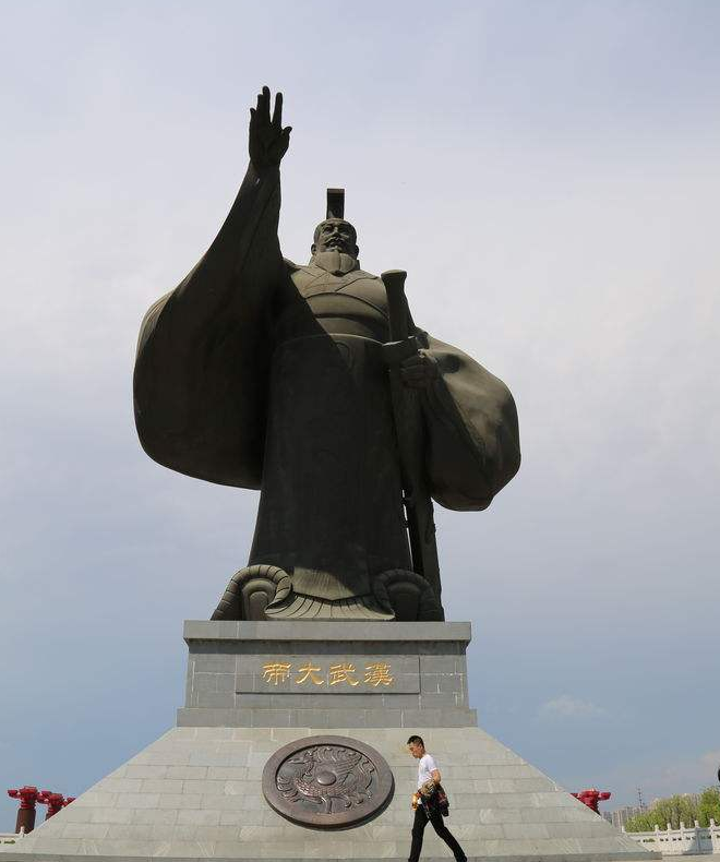 汉武帝杀李陵全家,只因这位将军的一句谎话,带给李陵一世的悲情