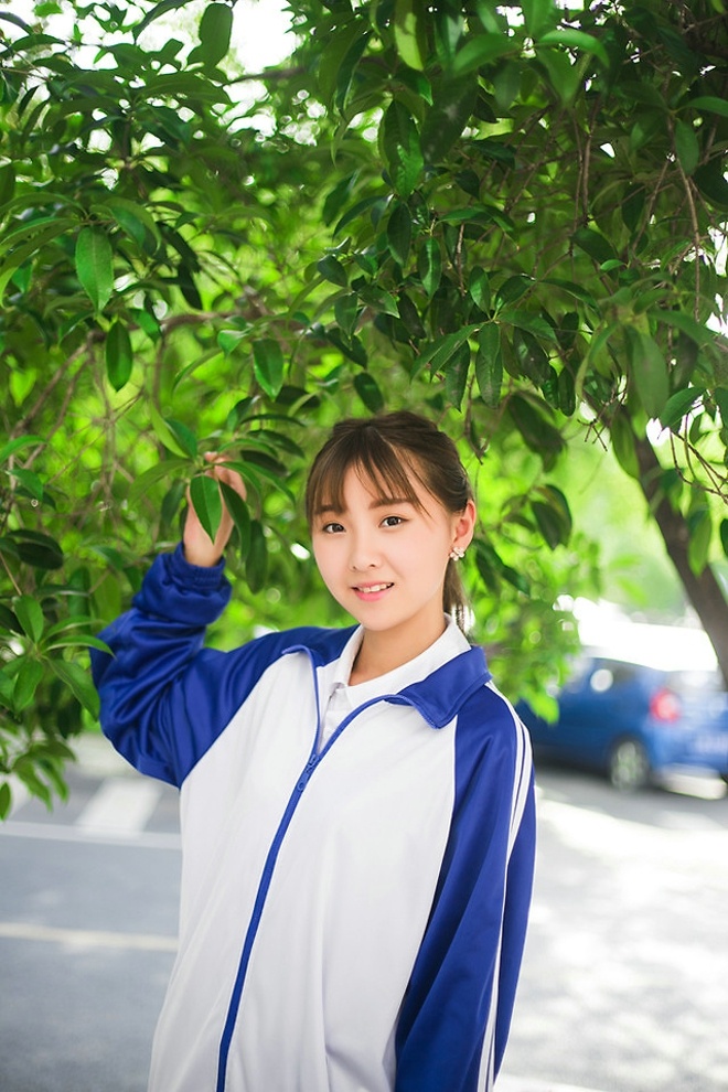 青春校服学生妹美女可爱俏皮高清阳光俏皮户外唯美写真