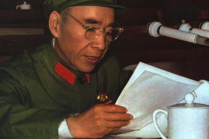 开国将帅里不少黄埔出身,唯独此大将去世,蒋介石老泪纵横