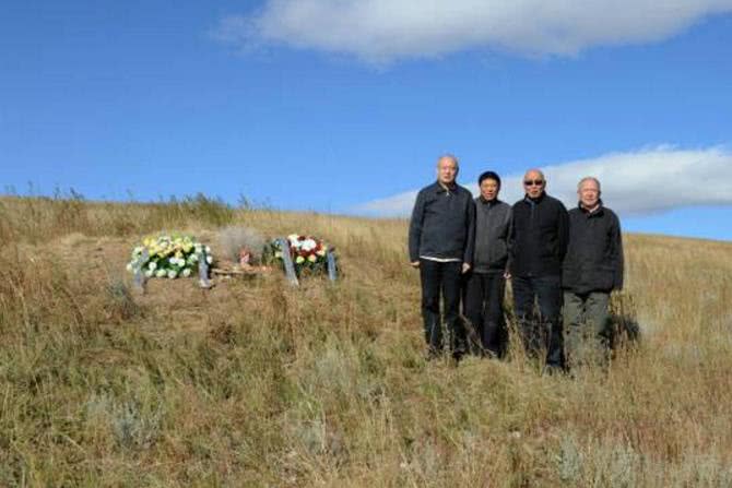 林彪的三个亲生子女,女儿想带遗骨回国安葬,却