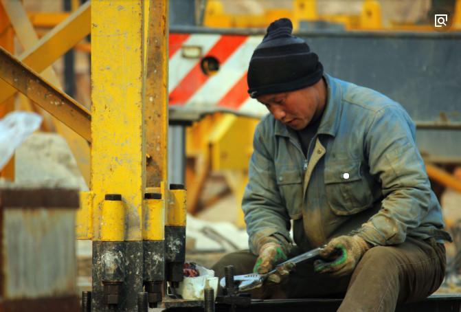 农村人到底能不能靠自己努力劳动发家致富呢?