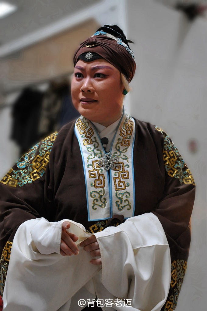 天津京剧院优秀演员李宏,饰演佘太君.
