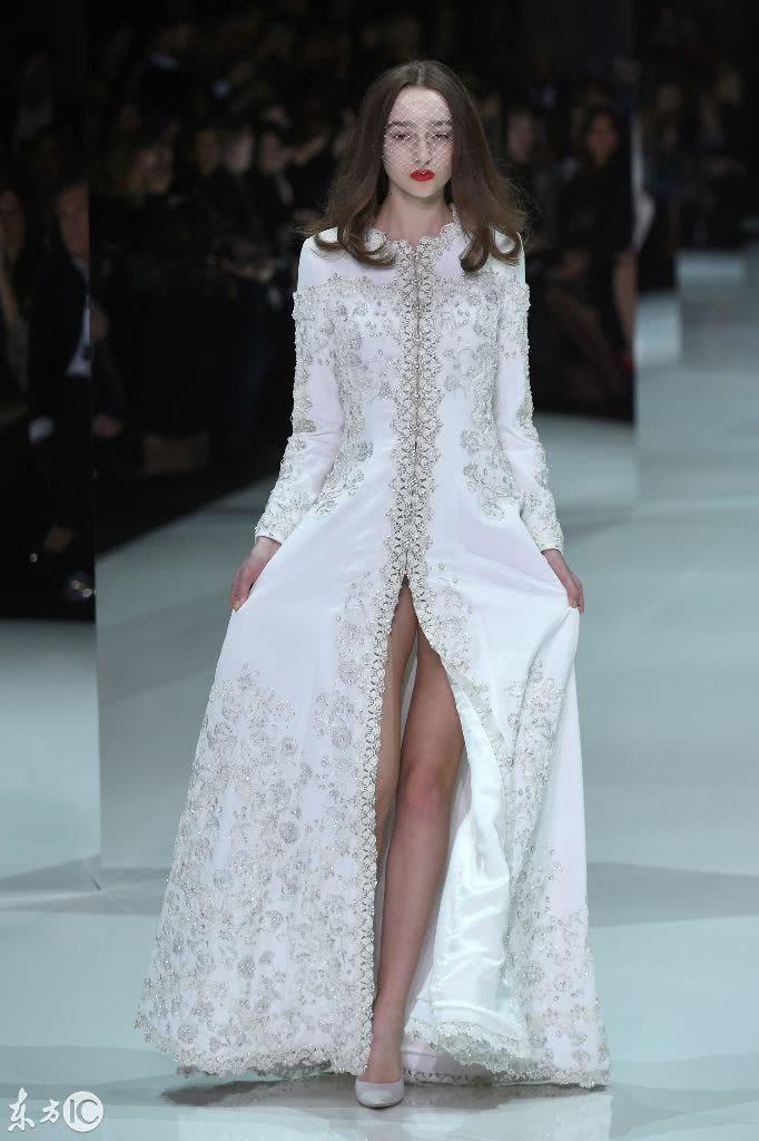 维密秀名模晚礼服版是啥样? 盛装的高个美女, 个个看起来180CM