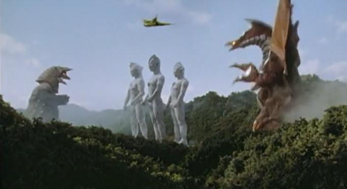 迪迦奥特曼第一集中另外两个石像是谁?圆谷公