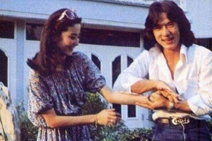 年轻时的林凤娇:终于明白成龙大哥为何会犯错!