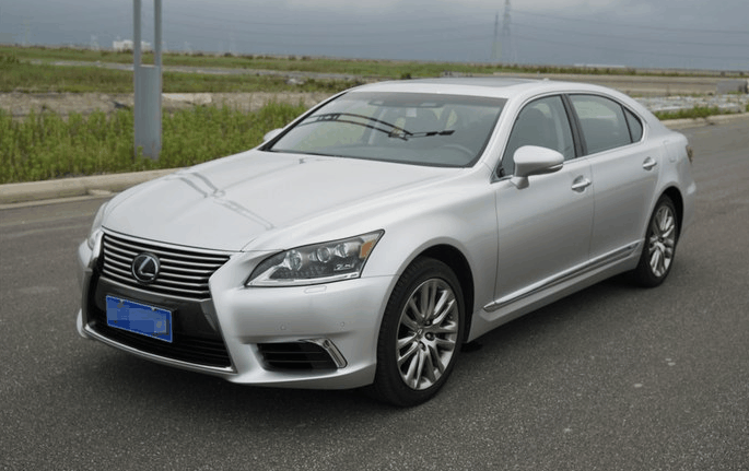 黄老板花238万买辆雷克萨斯ls600, 从此不开宝马760