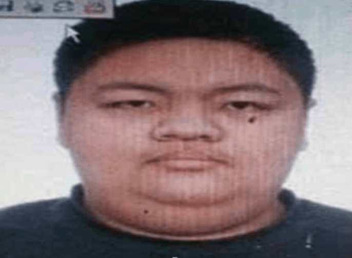 疑似LOL解说小智照片被扒出, 果然和想象中的不一样！