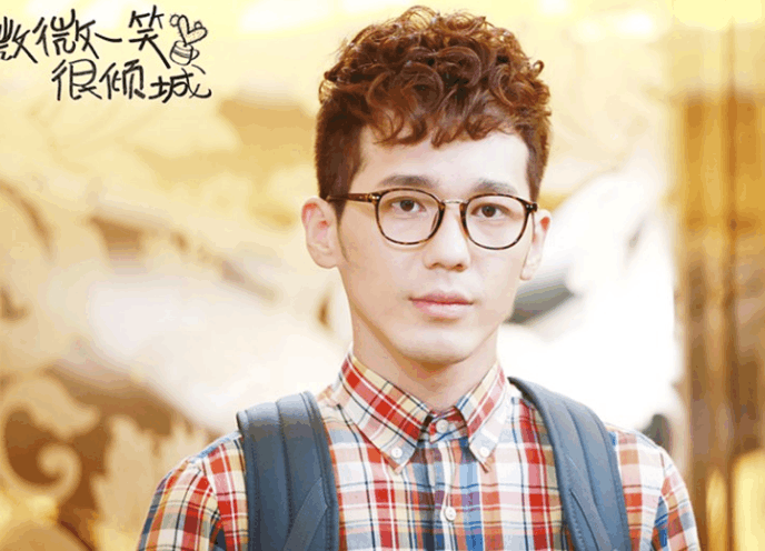 继周冬雨之后, 又一位女星忘了拉窗帘, 没想到是