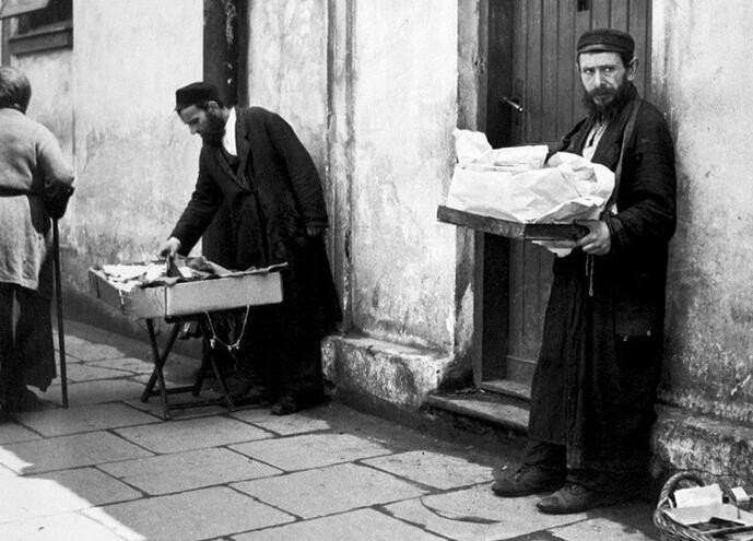 二战之前的东欧犹太人,罕见的笑脸老照片,战后却是那么悲惨