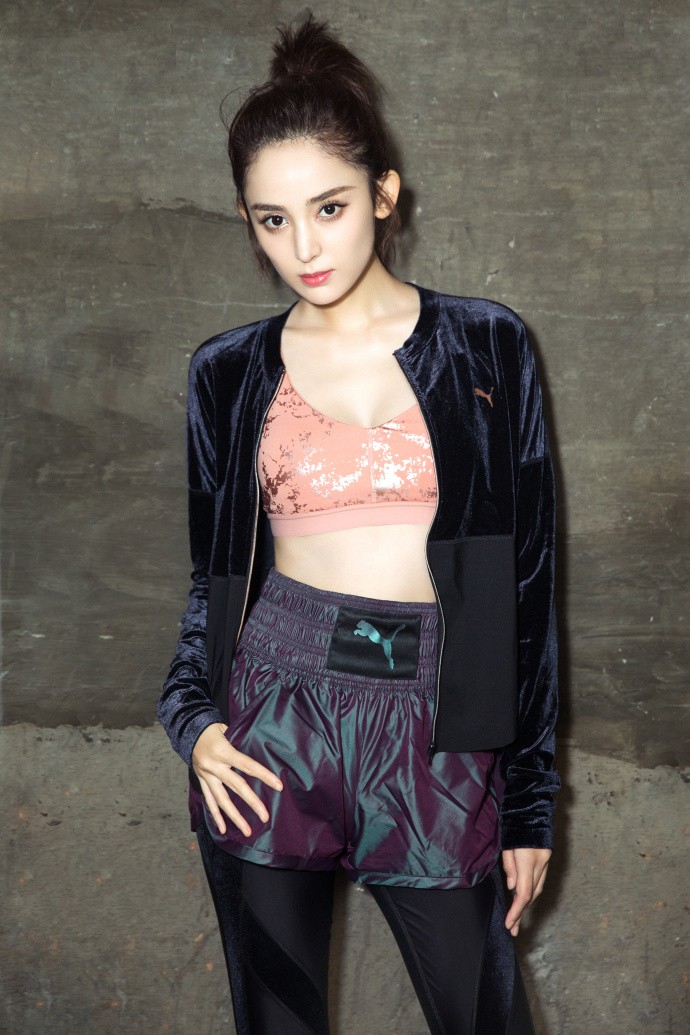 古力娜扎运动装,活力无限,运动范十足