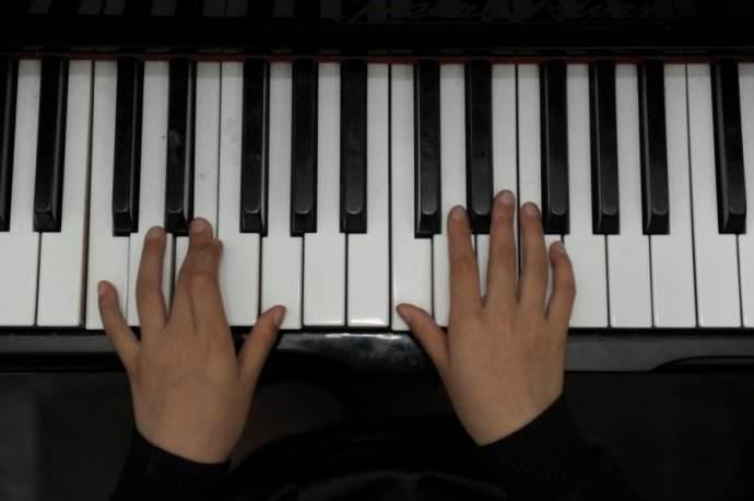 弹钢琴时这些错误指法, 你有没有遇到过? 丨布什戈尔茨钢琴