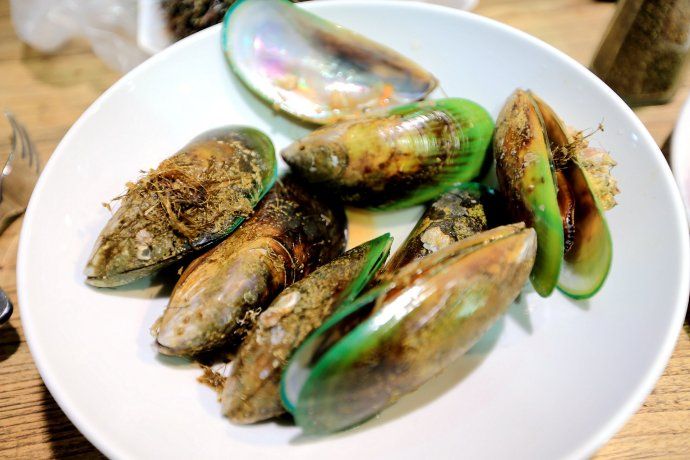 游新西兰奥克兰海鲜市场,吃超大龙虾、海胆和