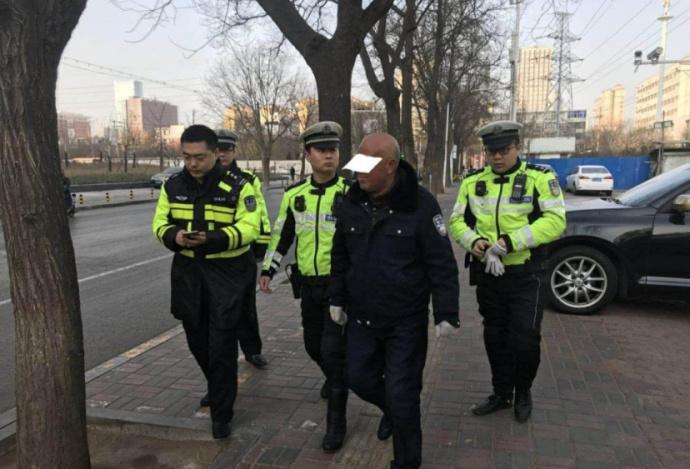 痛快!石家庄又一名非法收取停车费被抓