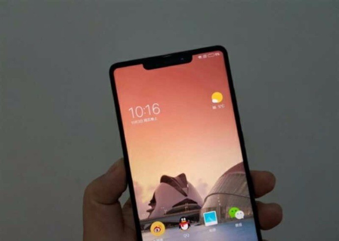 为致敬而生,刘海屏的小米7还会是米粉的最爱吗