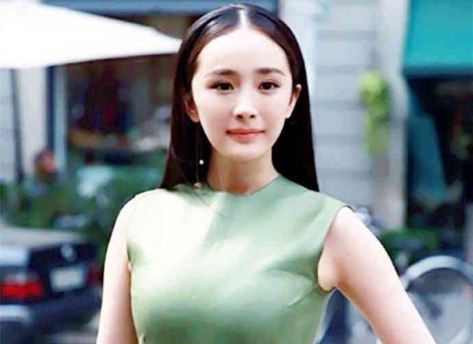 出道10年与杨幂同岁, 在杨幂旗下怎么也捧不红