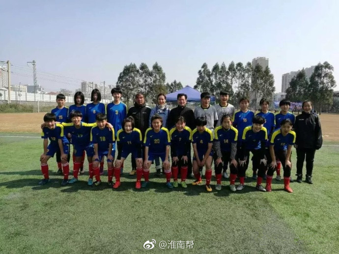 淮南二中女足征战中国中学生足球协会杯获佳绩