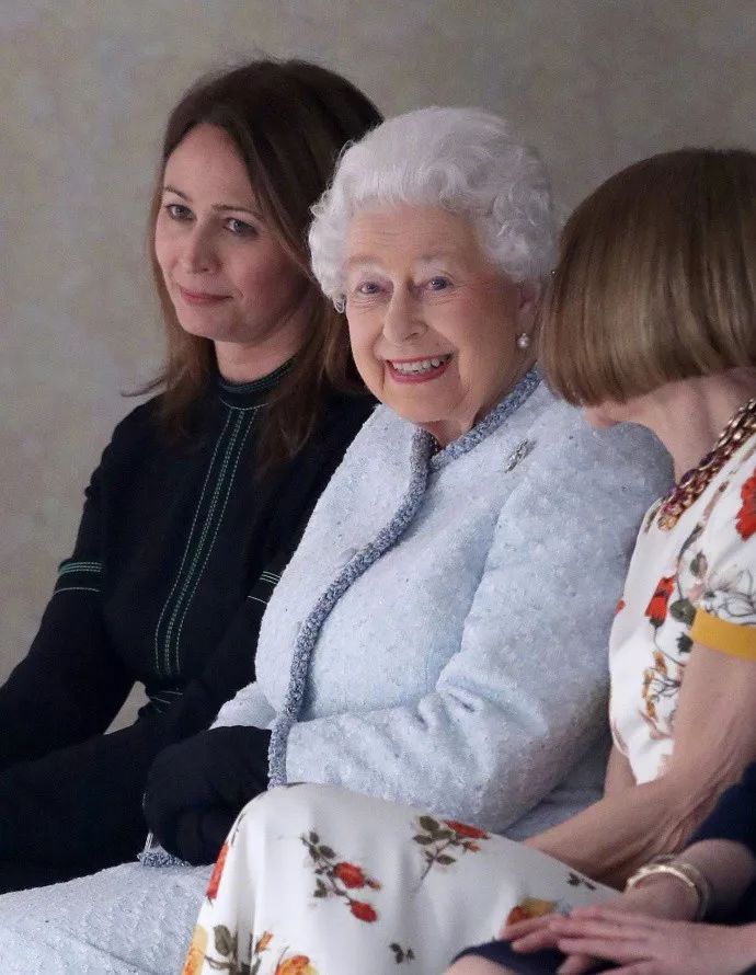 ​时装周进行时，比通稿艳压更高级的套路到底是什么？