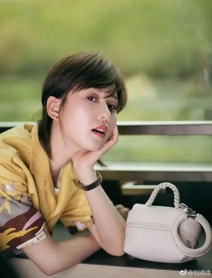 ​时装周进行时，比通稿艳压更高级的套路到底是什么？