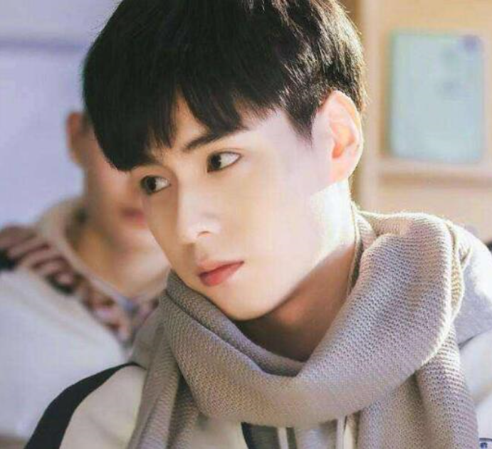 胡一天新剧剧照出炉,对比下来还是新版花无缺