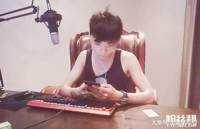 是什么原因造成YY直播人气急剧下滑 平台运营