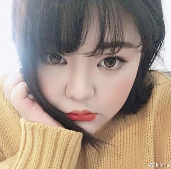 看韩国胖女孩秀彬吃秀 学韩系穿衣风格搭配