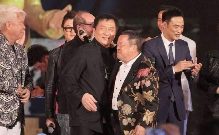 曾志伟、成龙、周润发差距有多大? 看看他们的60大寿就知道了
