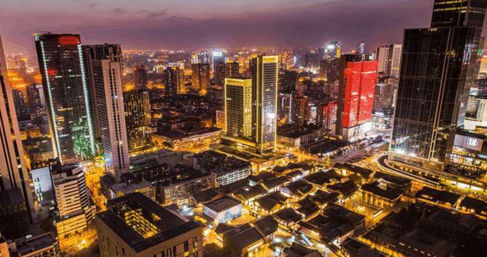 曾经不起眼的城市, 如今位列新一线城市之首, 实