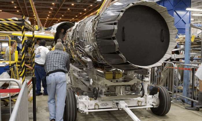 F-135发动机再升级难被超越,涡扇-15超越F-11