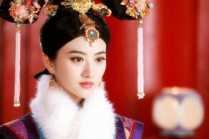 她是康熙四妃之一,非常经典的文章,不看后悔