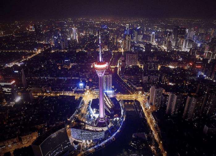 中国的网红城市,重庆、成都、西安,真的那么有