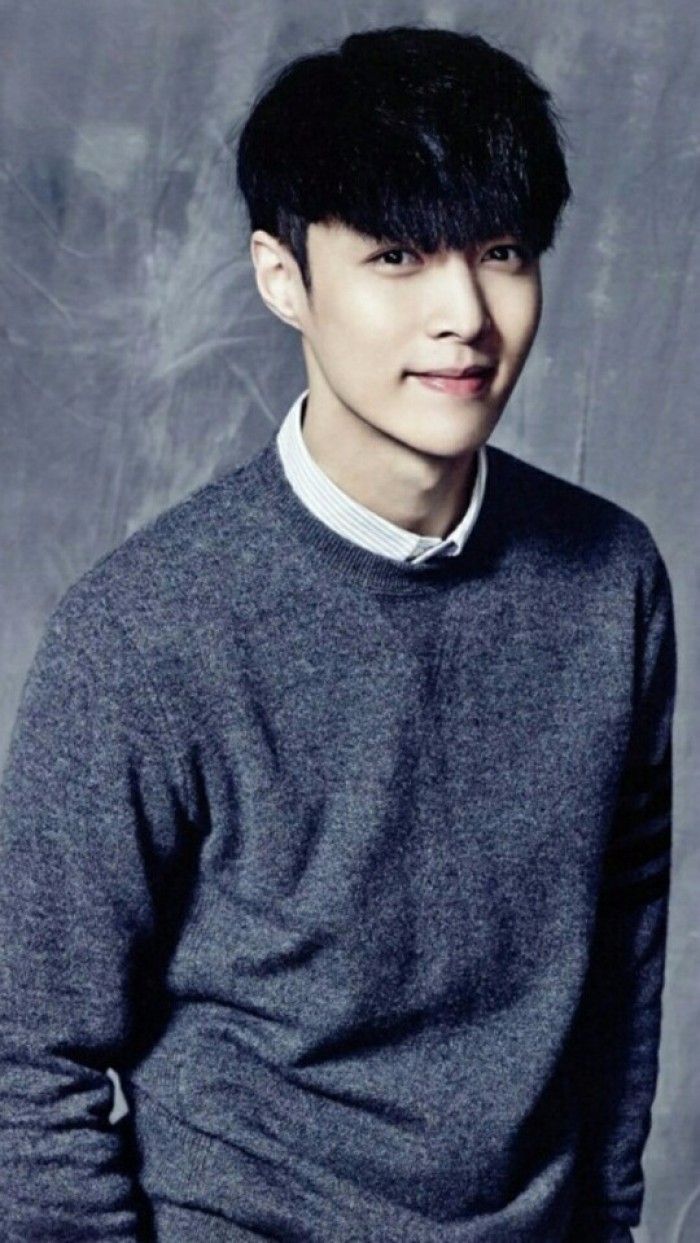 张艺兴最新迷你专辑刚上线,兴迷激动的时刻又