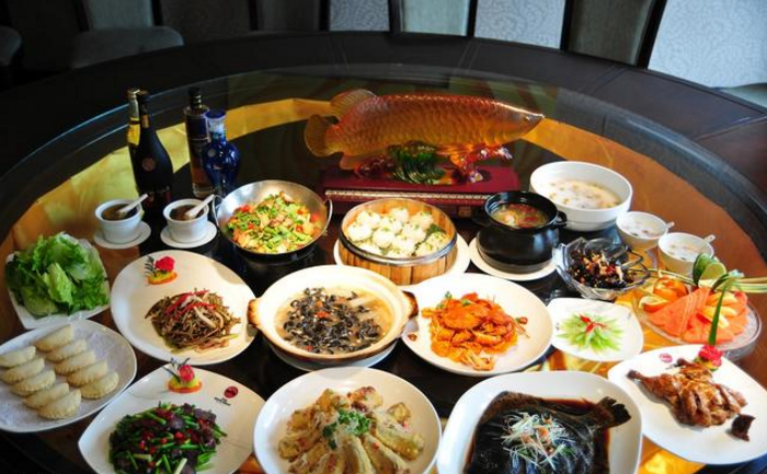 一位日本人评价中餐：中国菜太恶心，还是日本干净！