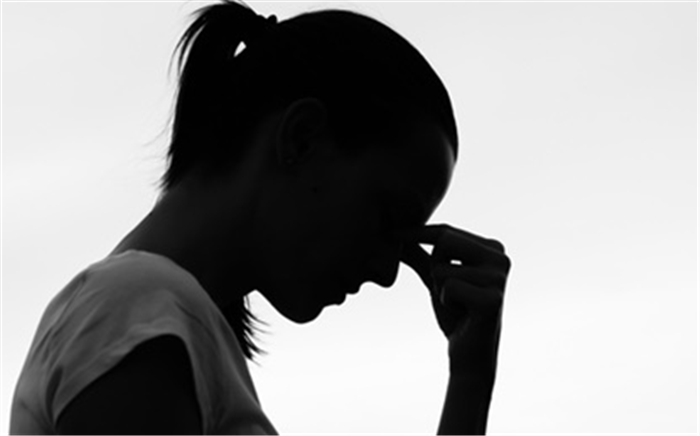 离婚后发现怀上前夫的孩子,前夫不爱我了,我该