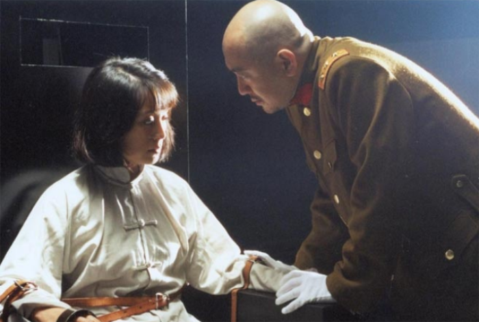 残暴日寇对赵一曼用尽酷刑,扭胸肉、老虎凳,另外一招太无耻!