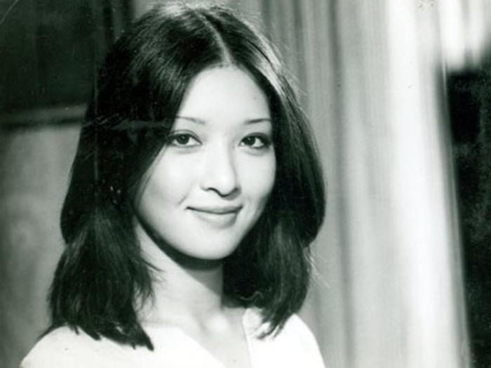 因"便秘"被离婚的胡梦茵命运跌宕,婚姻不顺皆因童年阴影?