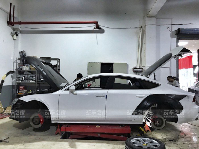 奥迪A7华丽改装 升级血色宽体RS7