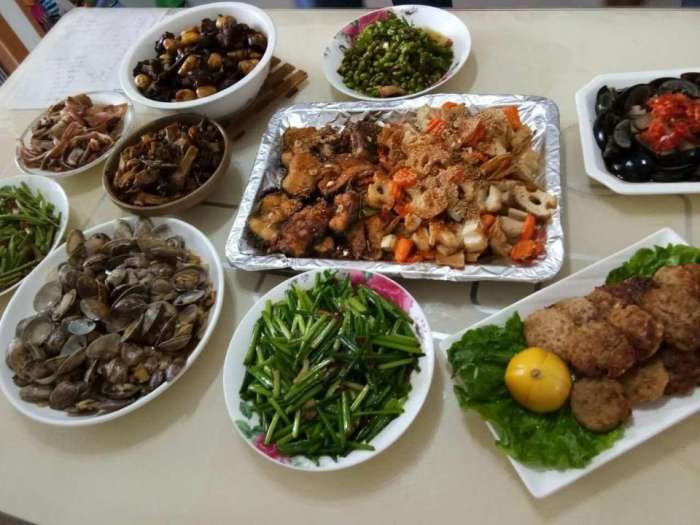月收入6千的教师家庭晒晚餐, 饭菜丰盛让人大开眼界!