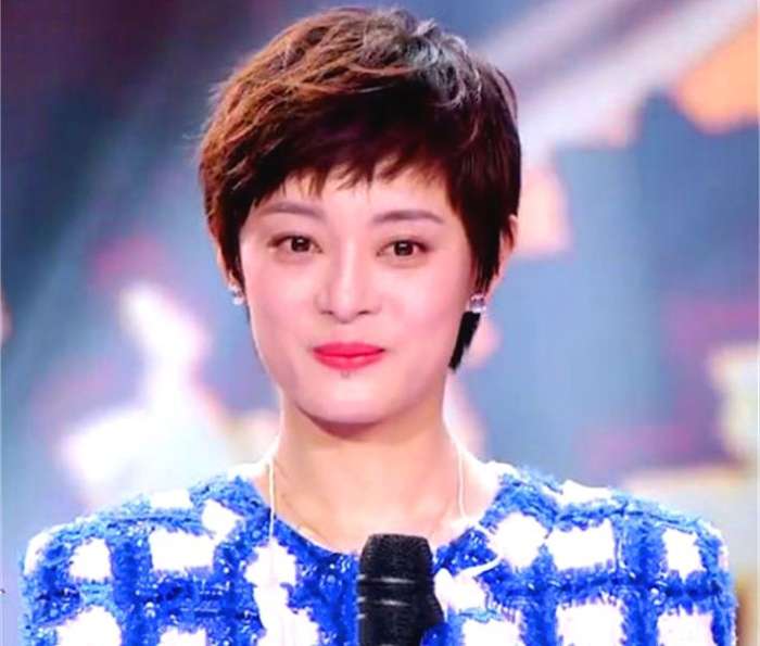 一个被演绎事业耽误的实力唱将，孙俪春晚三首歌太好听了