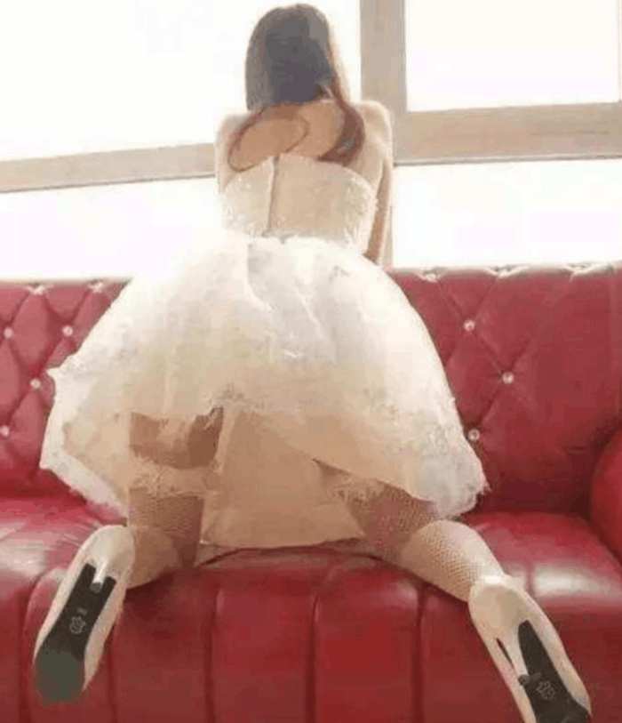 婚礼上, 伴娘主动对我提出要求