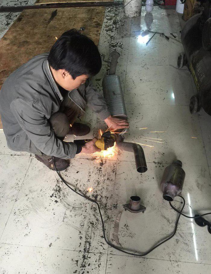 博越大改造贴膜底盘装甲+排气管改装+音改另